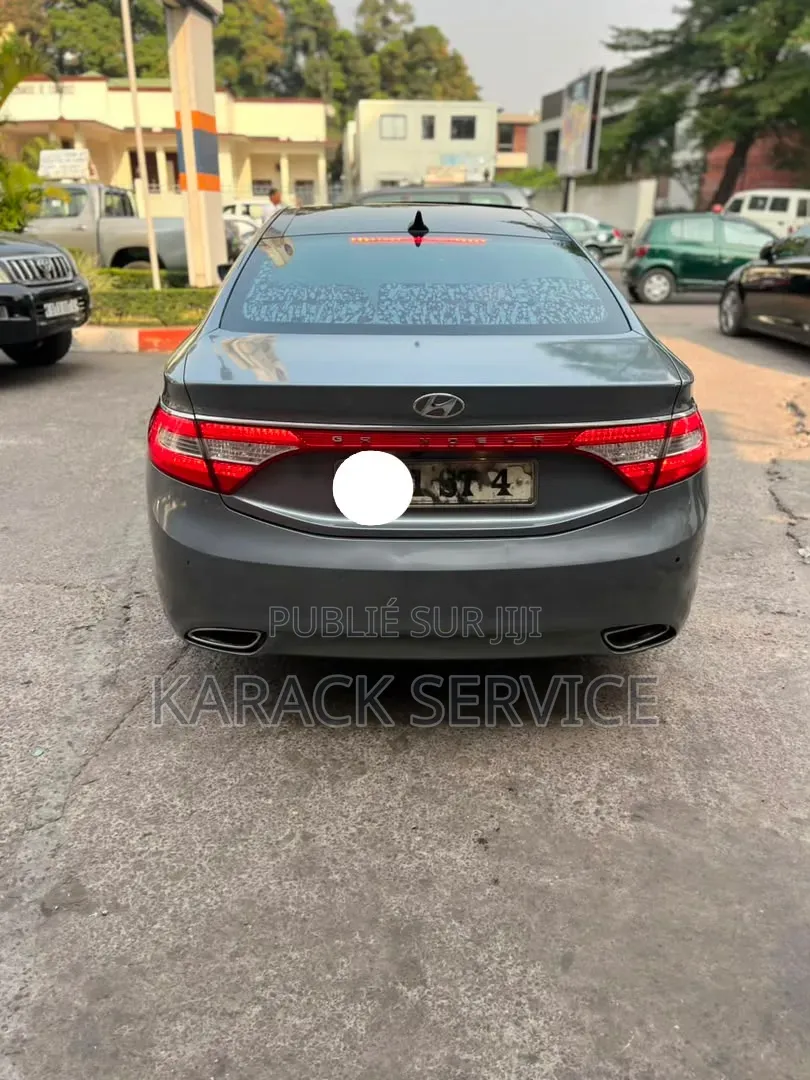 Hyundai Grandeur 2017 Gris