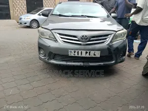 Toyota Corolla 2016 Gris