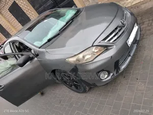 Toyota Corolla 2016 Gris