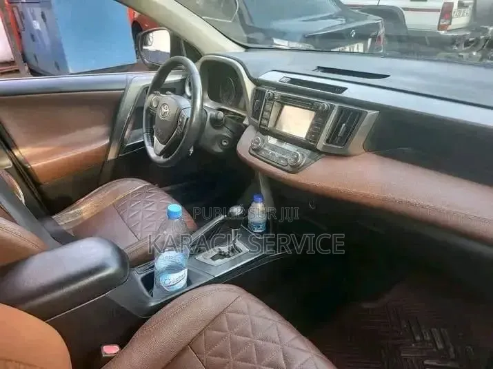 Toyota RAV4 2018 Noir