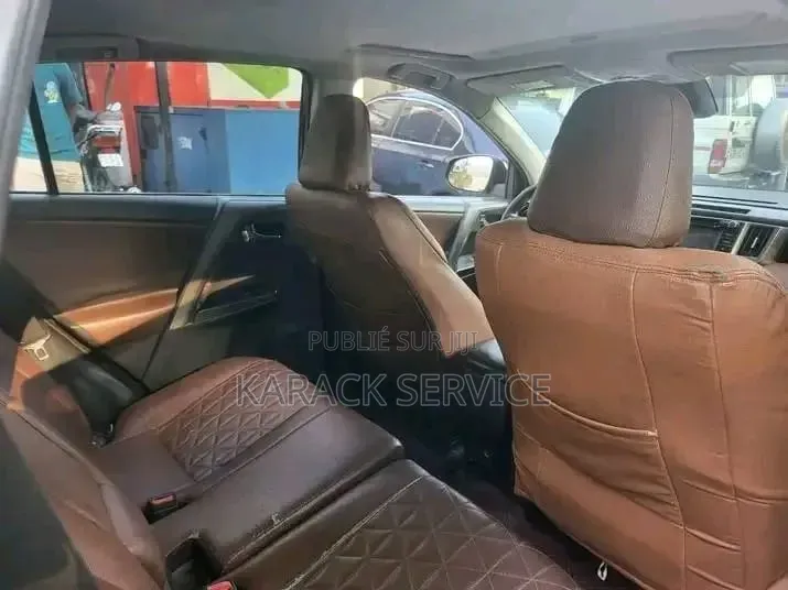 Toyota RAV4 2018 Noir