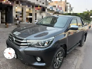Toyota Hilux 2016 Gris
