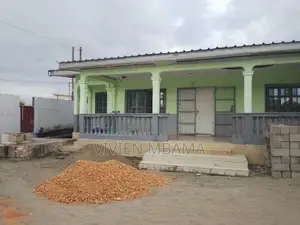 4chbre Appartement dans Mongo-Mpoukou à Vendre