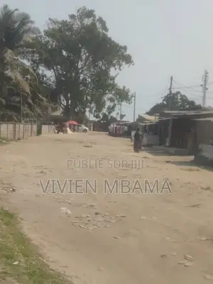 4 Parcelles a Tchimbamba