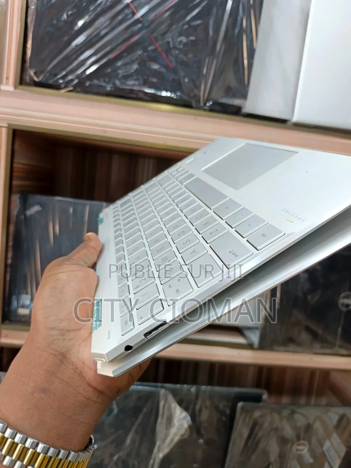 Nouveau HP Spectre X360 16GB Intel Core i7 SSD 512GB