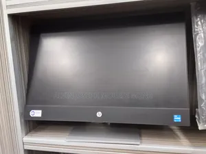 Nouveau HP ProBook 440 G10 16GB Intel Core i5 SSD 512GB