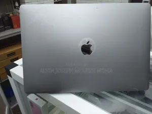 Ordinateur portable Apple MacBook 2019 64GB Intel Core i9 SSD 1T