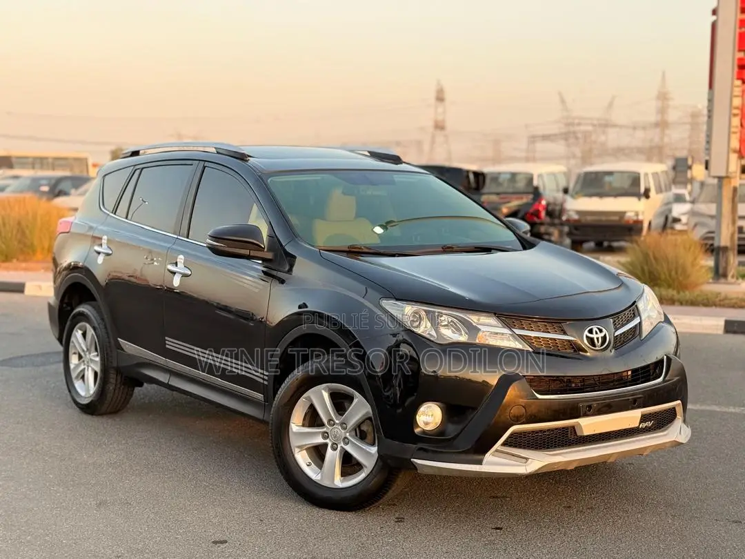 Toyota RAV4 XLE AWD (2.5L 4cyl 6A) 2016 Noir