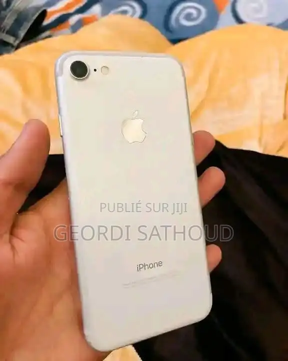 Nouveau Apple iPhone 7 32 GB Blanc