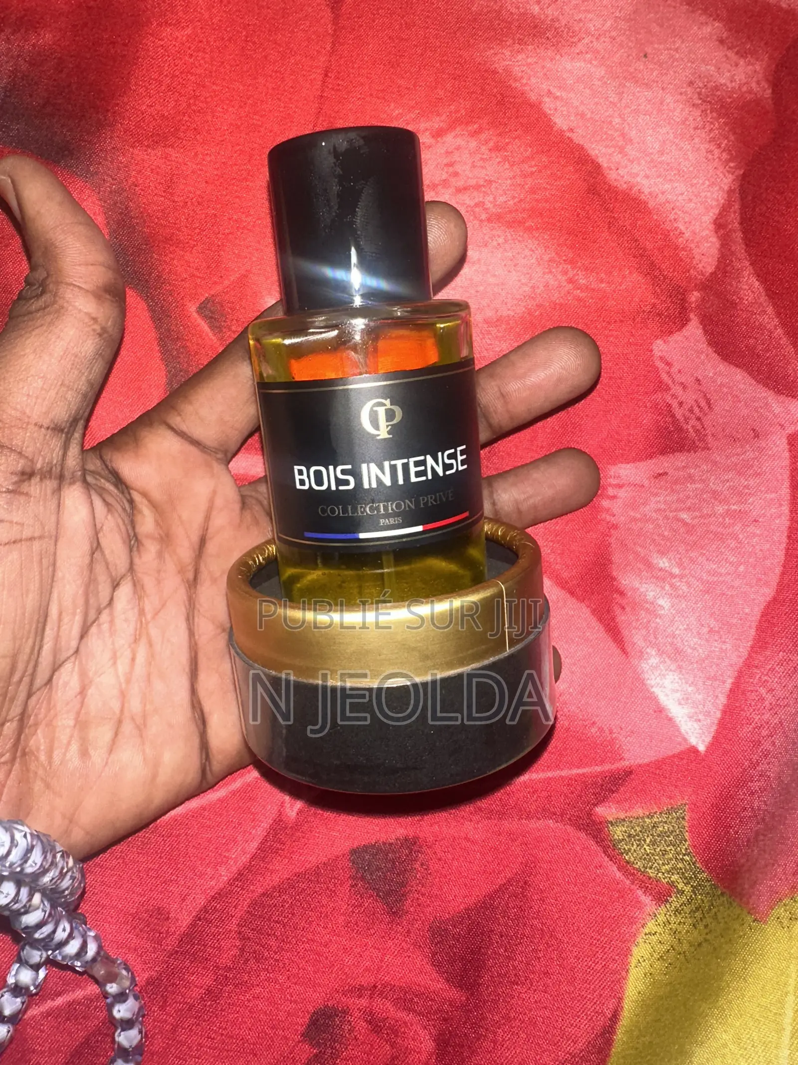 Vente De Déodorants Et Parfums