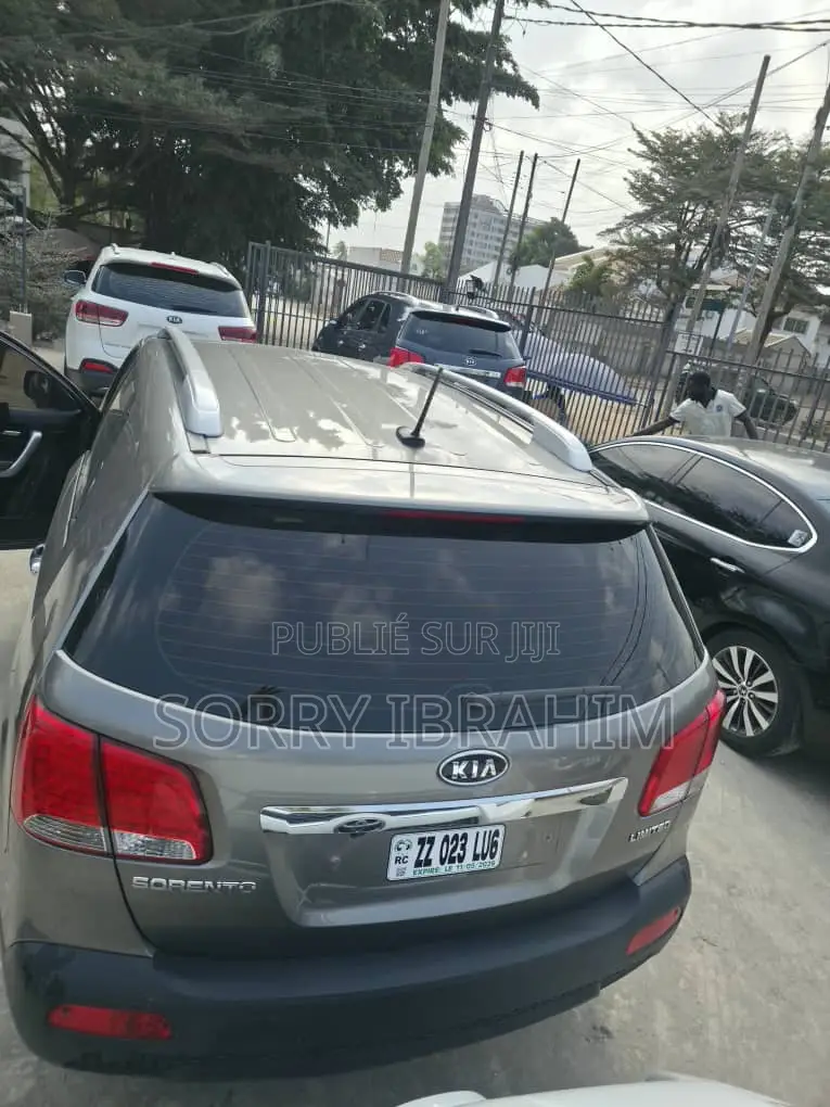 Kia Sorento 2013 Gris