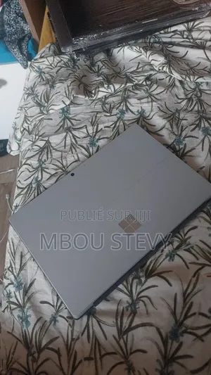 Microsoft Surface Studio 2+ 8GB Intel Core i5 SSD 256GB