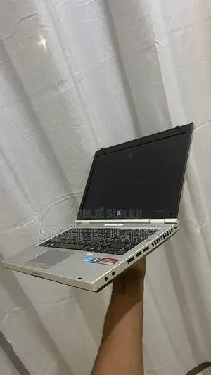 Ordinateur portable HP 15 4GB Intel Core i7 HDD 1T