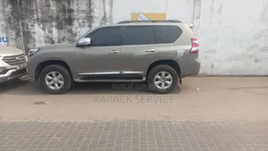Toyota Land Cruiser Prado 2016 Gris