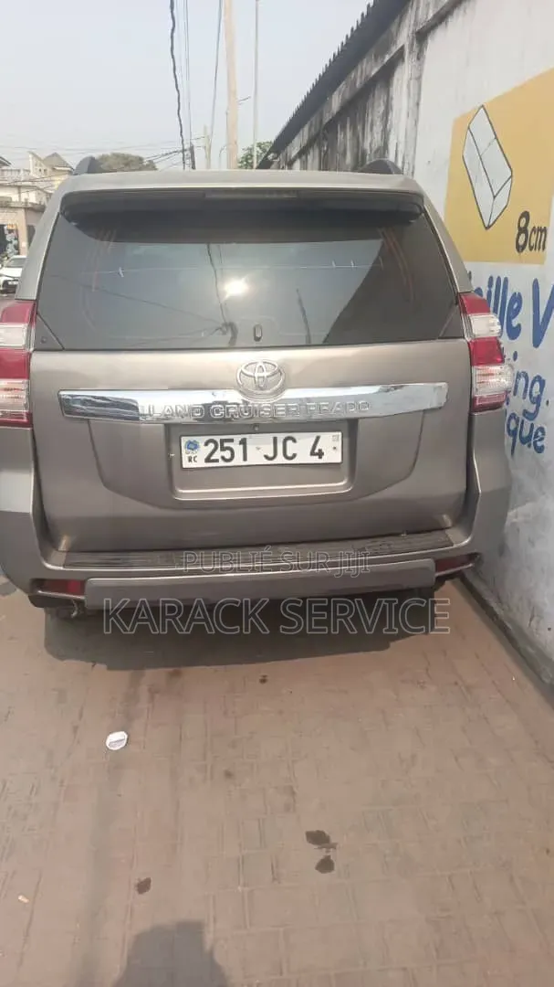 Toyota Land Cruiser Prado 2016 Gris