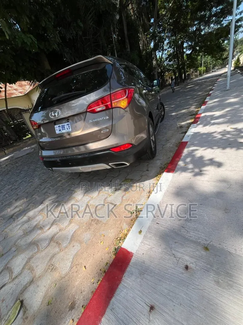 Hyundai Santa Fe 2016 Jaune