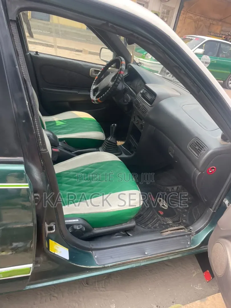 Toyota Corolla 2018 Vert