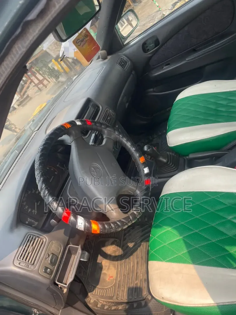 Toyota Corolla 2018 Vert
