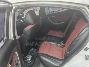 Hyundai Avante 2017 Blanc