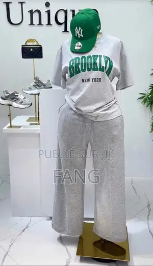 Ensemble Pantalon Disponible