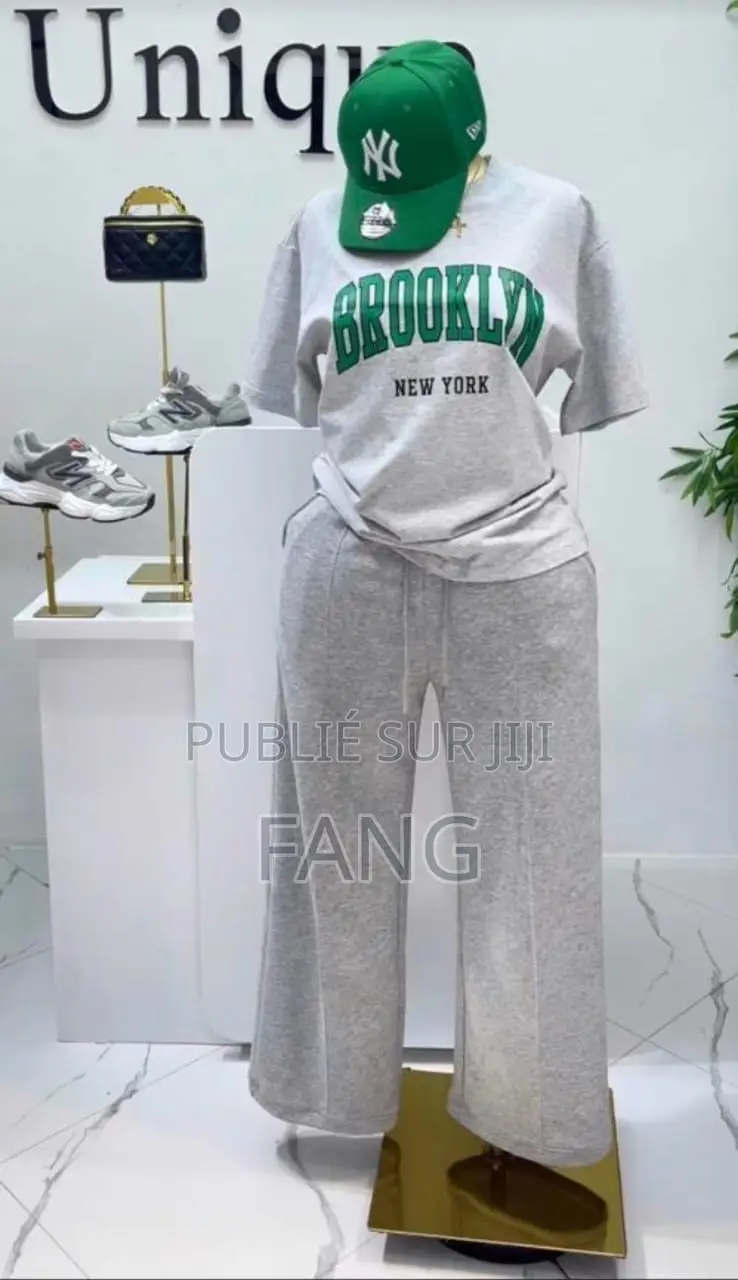 Ensemble Pantalon Disponible