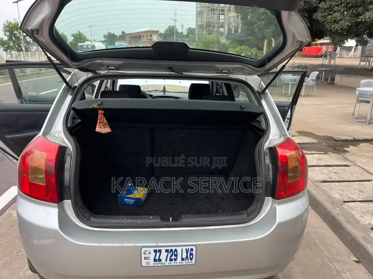 Toyota Corolla 2023 Gris