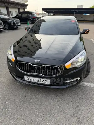 Kia K3000 2014 Noir