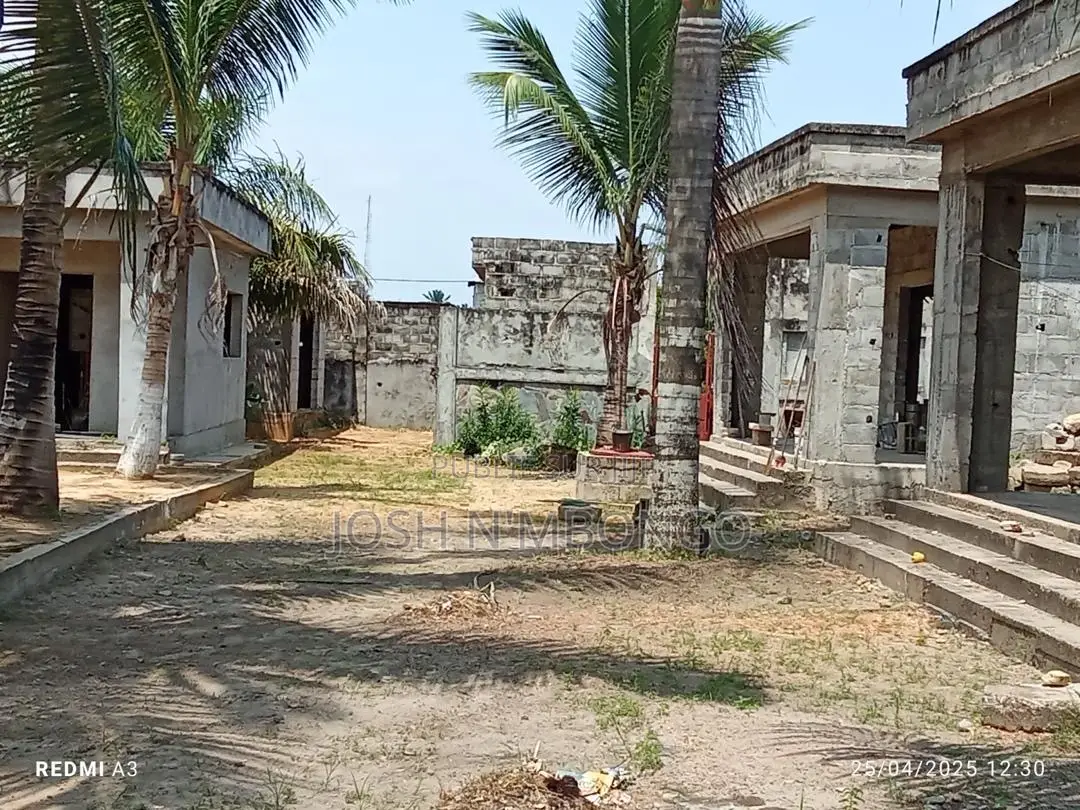 5chbre Appartement dans Propriétaire, Lumumba à Vendre