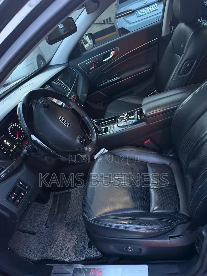 Kia K3000 2014 Gris
