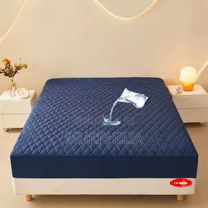  Couvre-Lit / Housse Protège-Matelas Imperméable 3 Places 8 500fcfa 