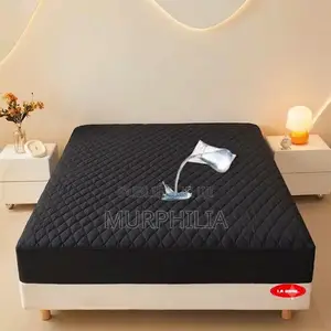  Couvre-Lit / Housse Protège-Matelas Imperméable 3 Places 8 500fcfa 