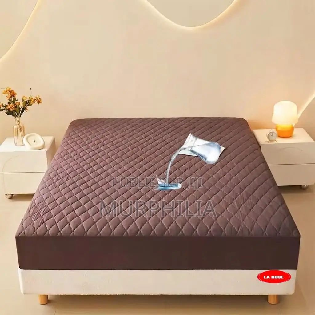  Couvre-Lit / Housse Protège-Matelas Imperméable 3 Places 8 500fcfa 