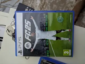 PS5 Slim Avec 3 Manettes Et 5 Jeux