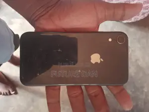 Apple iPhone XR 64 GB Noir