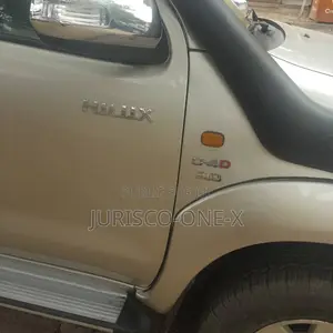 Toyota Hilux 2020 Gris