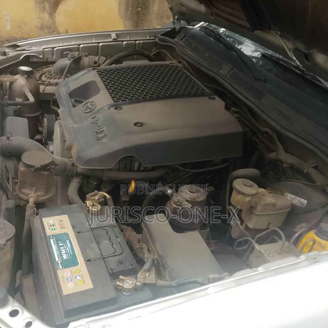 Toyota Hilux 2020 Gris