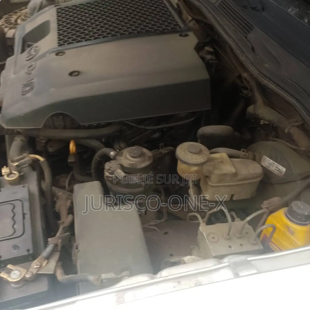 Toyota Hilux 2020 Gris