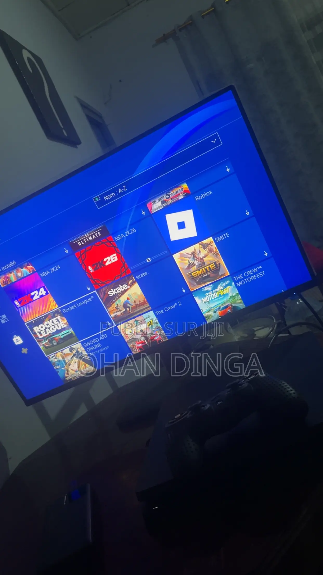 Ps4 Slim 500Go en Excellent État - Manette Inclus Avec Jeux