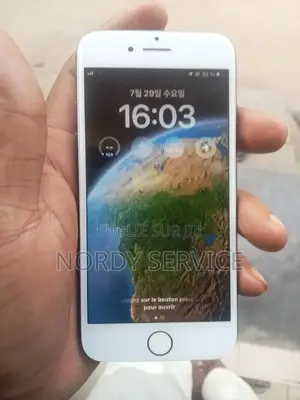 Apple iPhone 8 64 GB Noir
