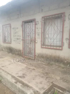 2chbre Maison dans Beni Apartment, Ngoyo à Louer