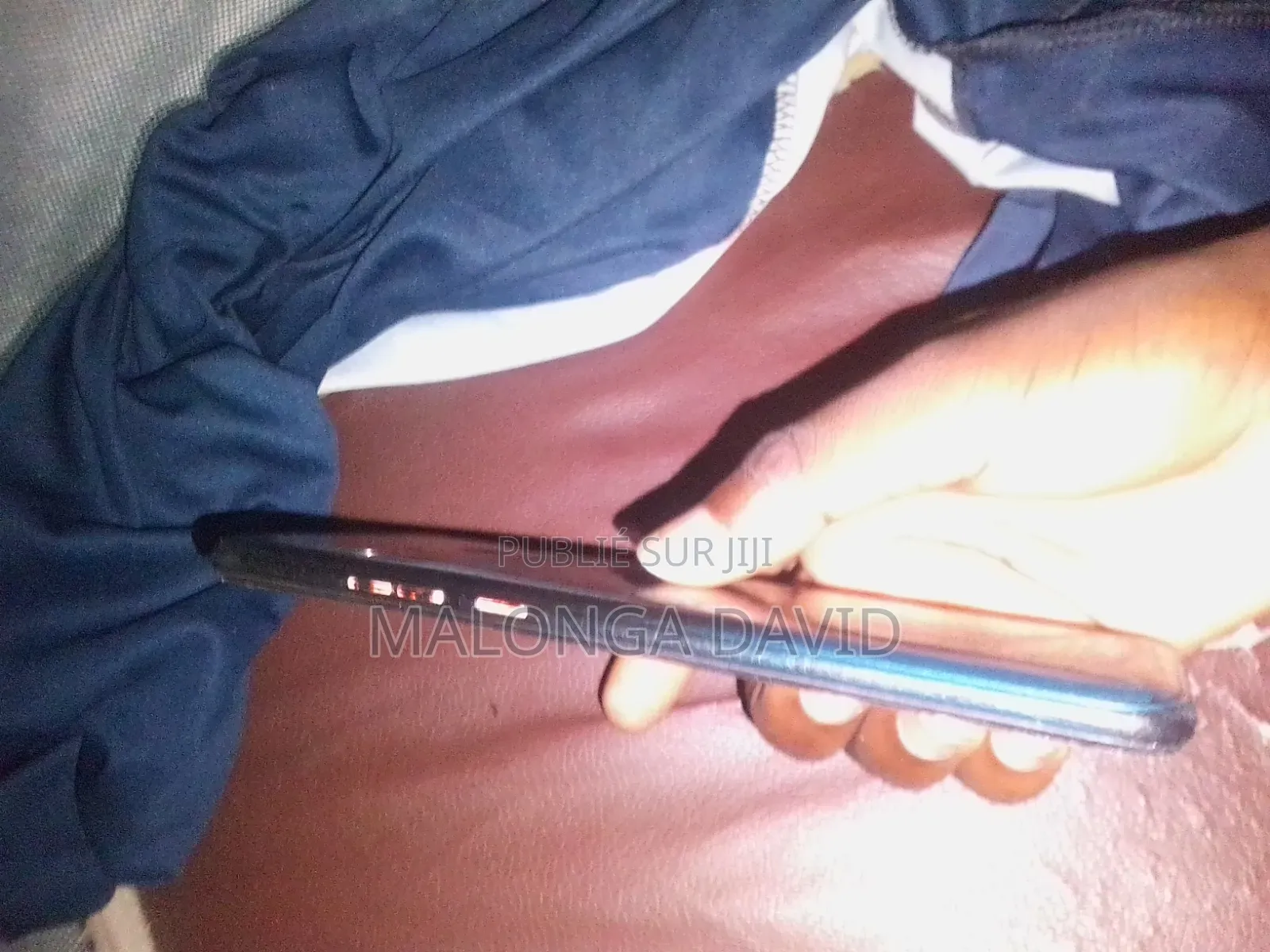 Tecno Spark 10 64 GB Bleu