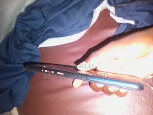 Tecno Spark 10 64 GB Bleu