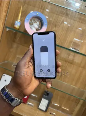 Apple iPhone X 64 GB Noir