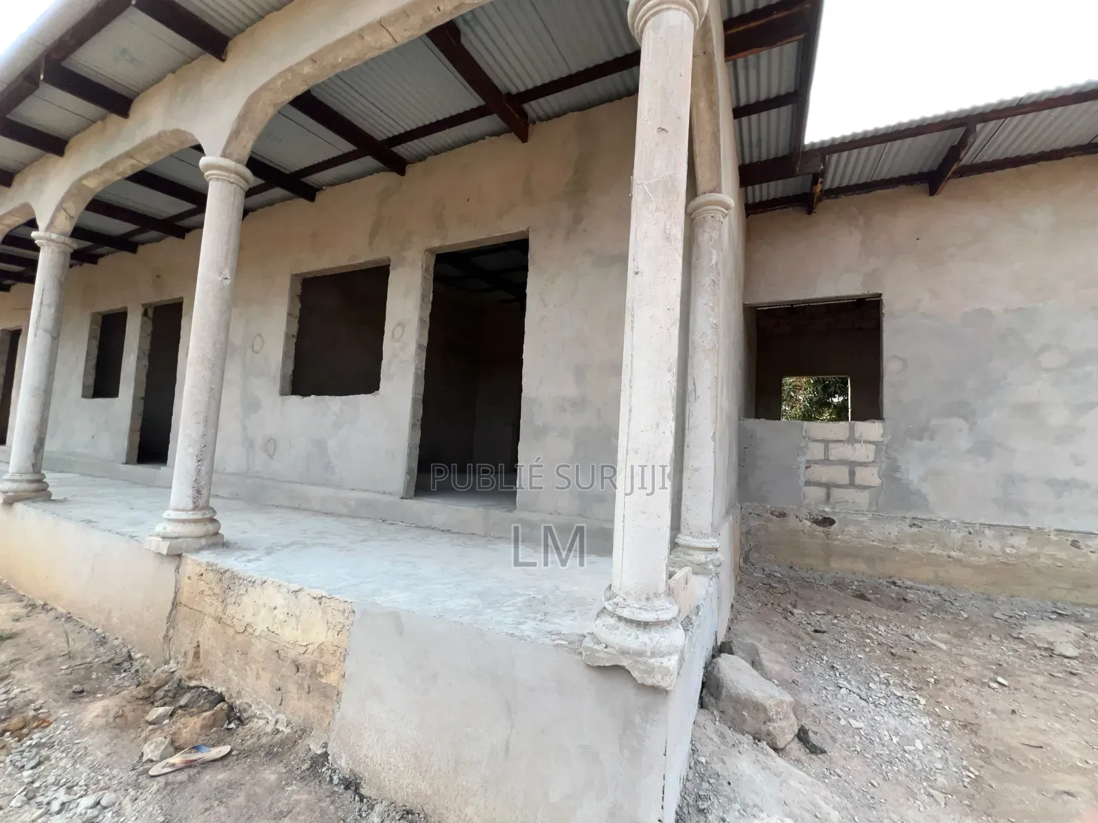Maison en Construction 3 Apparts + Studio — Docs Complets Brazzaville