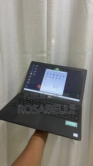Ordinateur portable Dell 16 Premium 8GB Intel Core i5 SSD 256GB