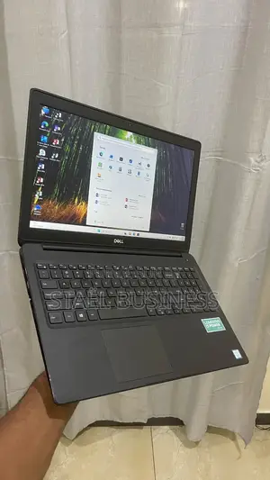Ordinateur portable Dell 16 Premium 8GB Intel Core i5 SSD 256GB