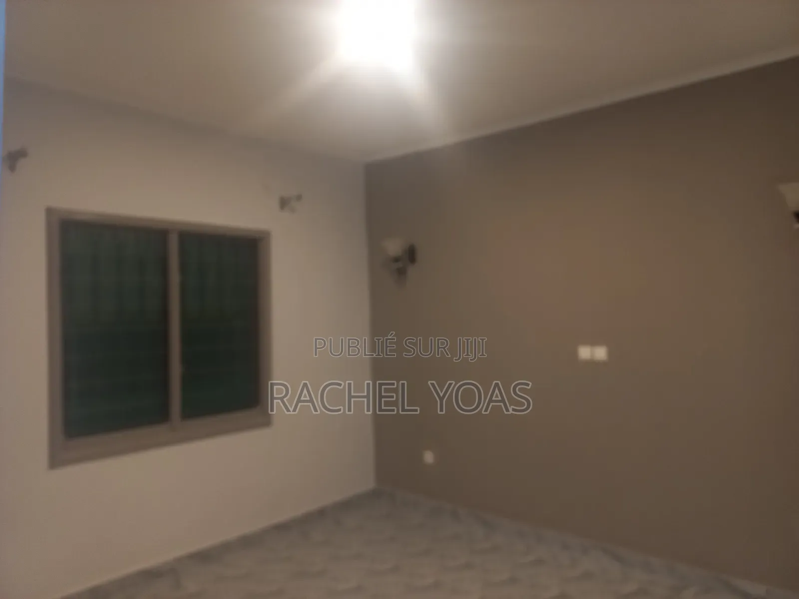 1chbre Appartement dans Koufoli, Mongo-Mpoukou à Louer