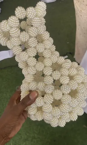 Pot De Fleur en Perle
