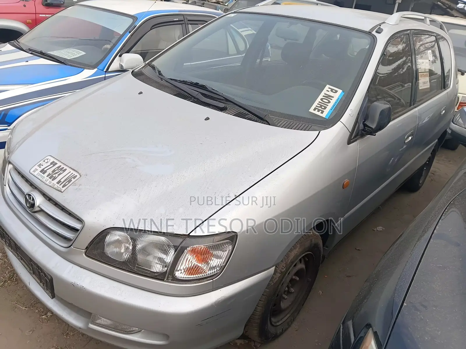 Toyota Picnic 2.0 FWD 2000 Gris