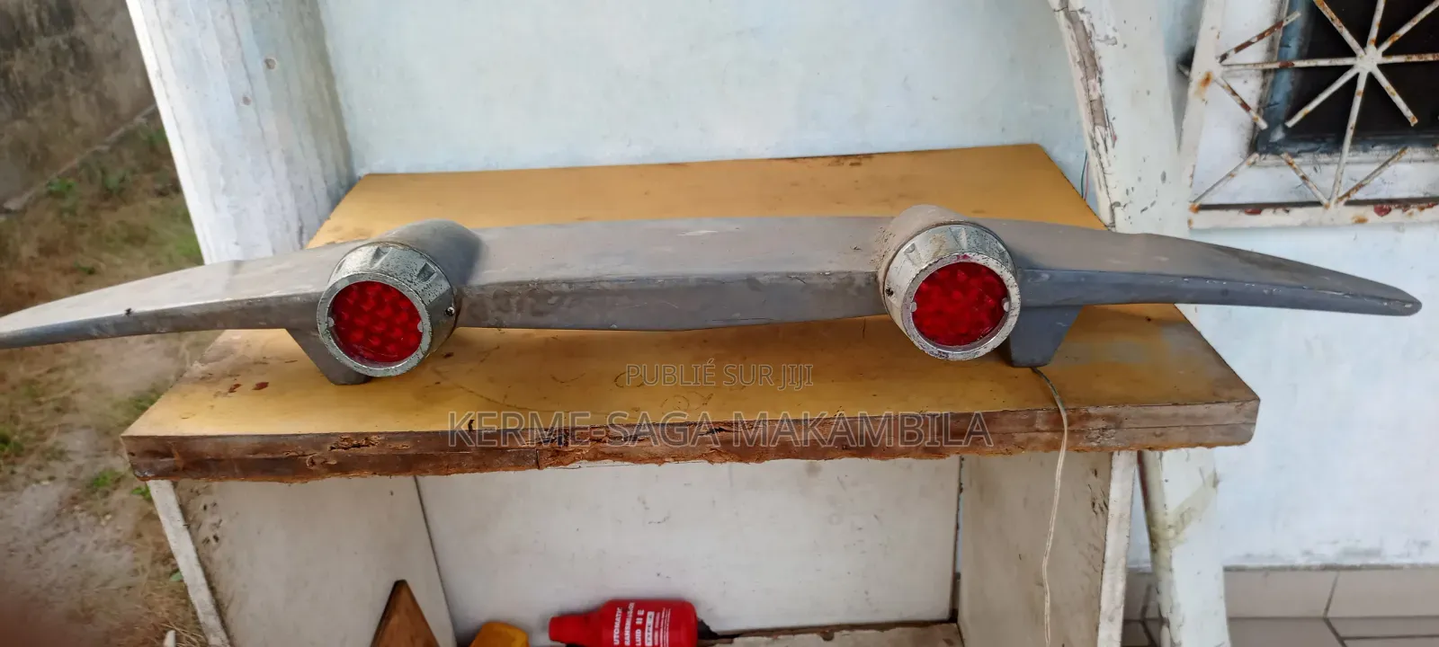 Aileron De Tuning Avec Deux Feux Stop Led Intégré